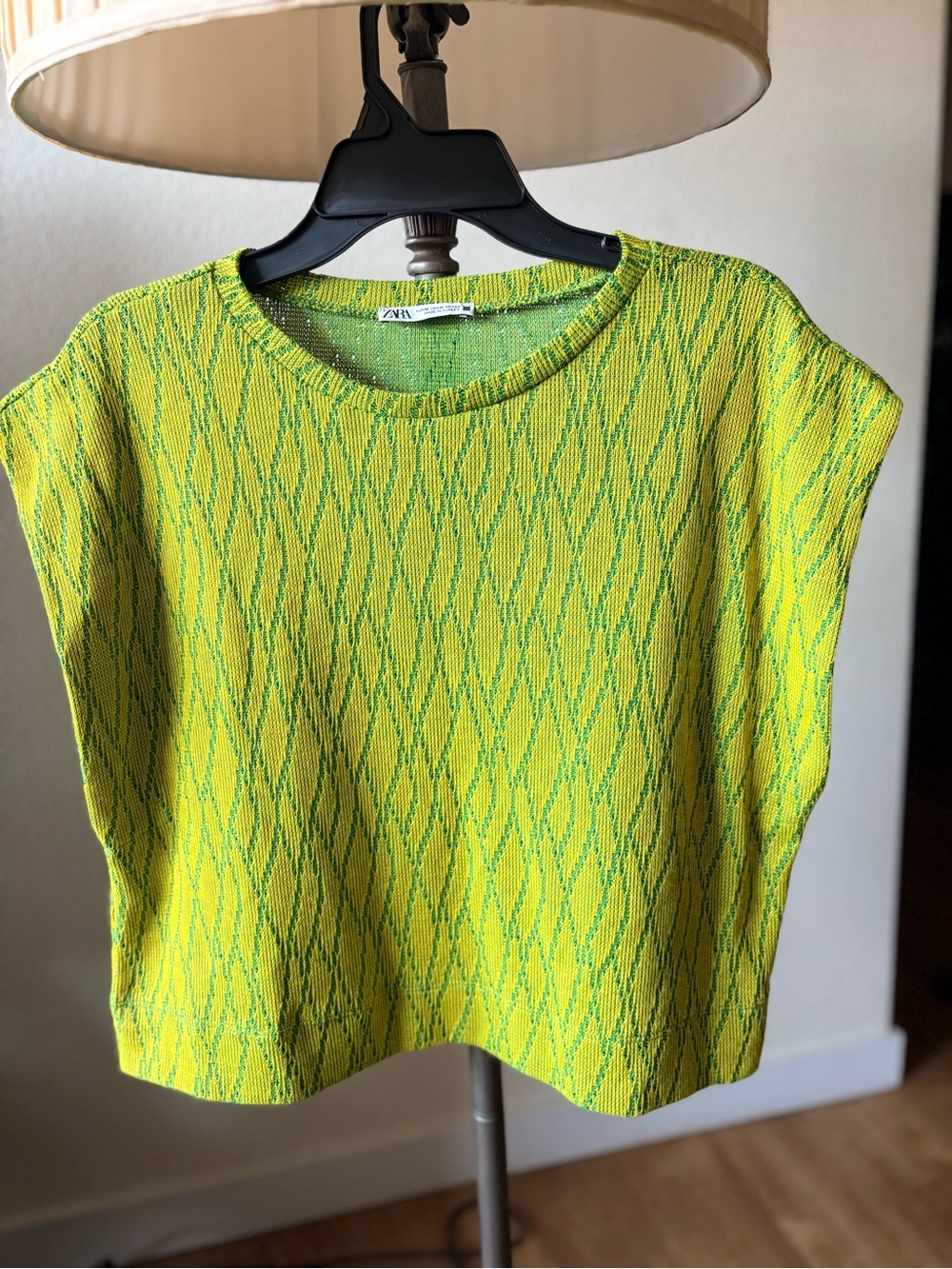 Zara Women's Lime Green Geometric Knit Crop Top Vest Size M